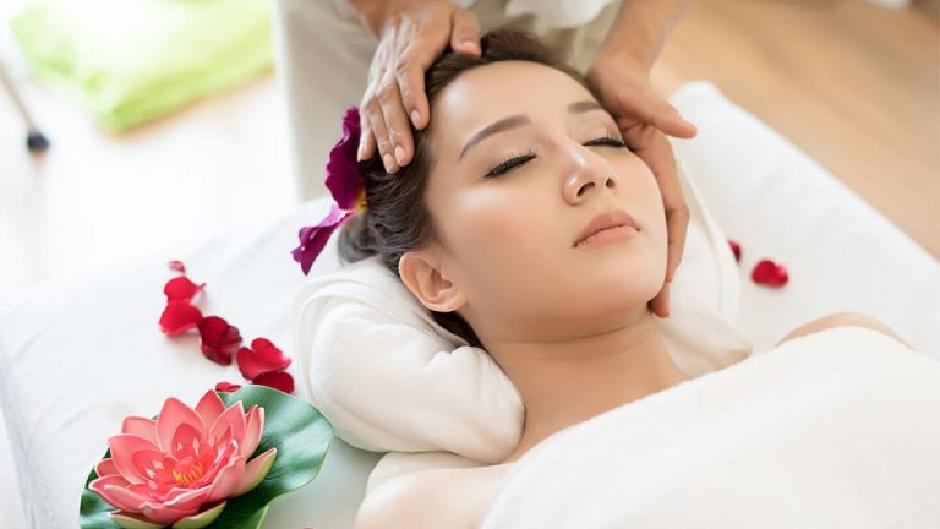 Give yourself the gift of relaxation with this one hour signature massage from Sao Thai Queenstown